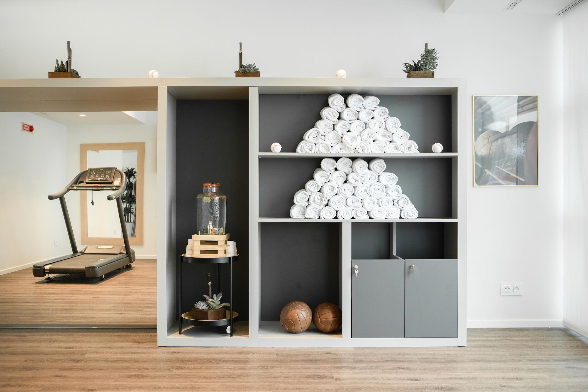 Innside By Melia Milano Torre Galfa Екстериор снимка