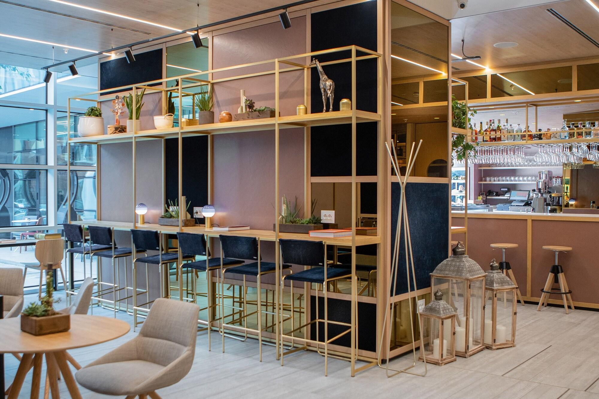 Innside By Melia Milano Torre Galfa Екстериор снимка